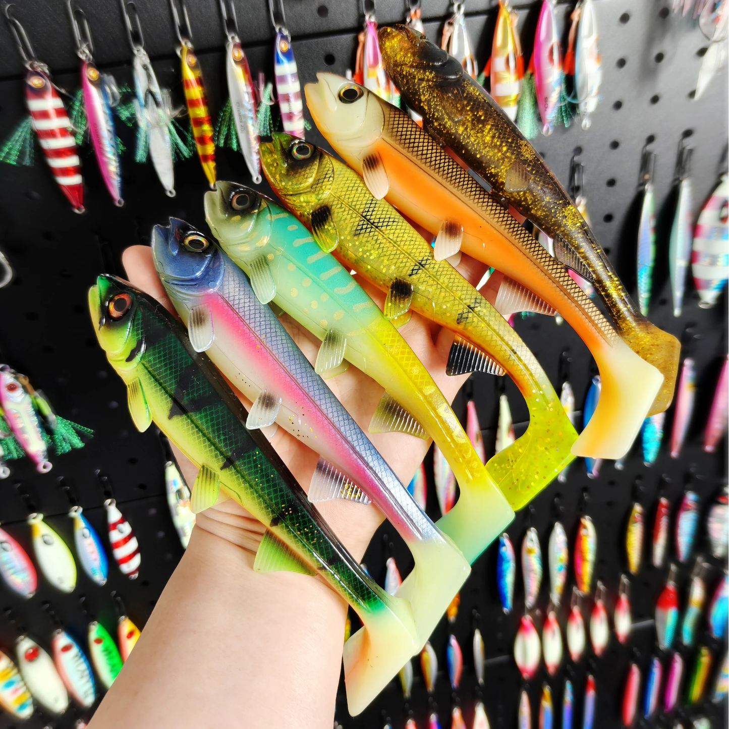 1pc Deep Diving Crankbait Wobbler 14cm/18cm | Long Cast & Square Tail Design, Vibrant Colors, Durable PVC